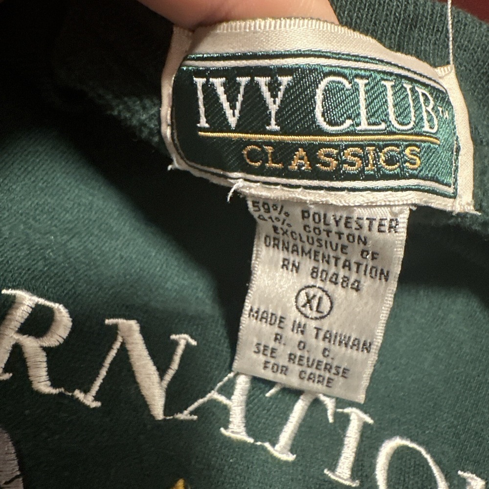 Vintage International Golf Sweater Ivy Club Classics Size XL Green Embroidered - Picture 4 of 9